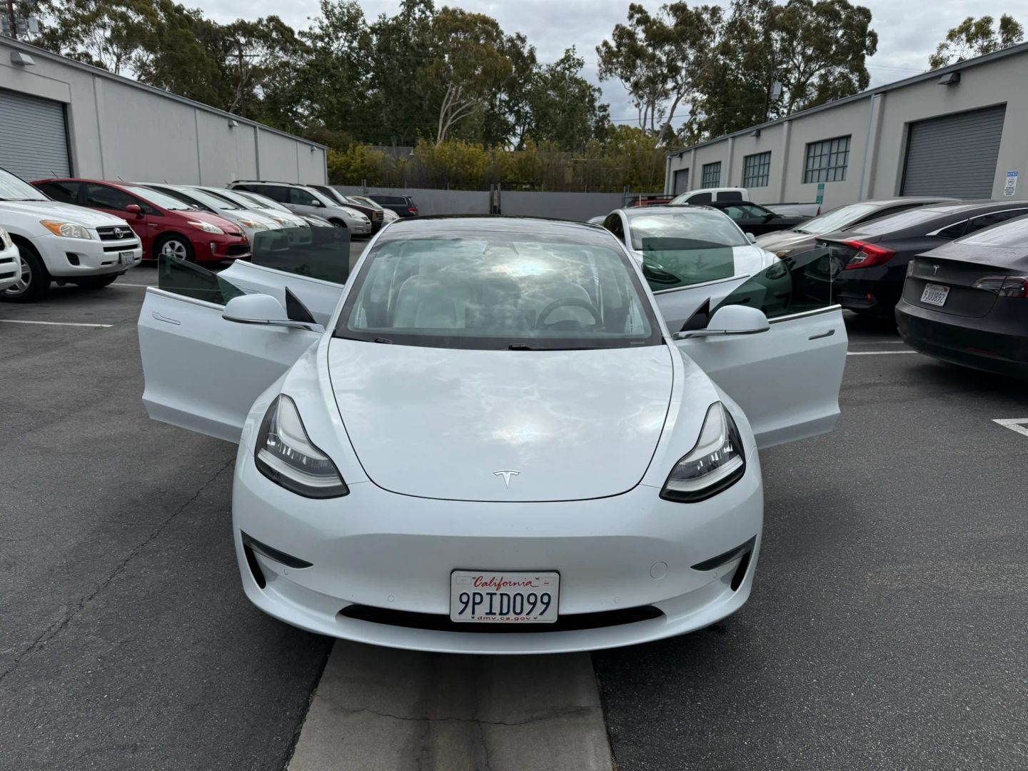 tesla model 3 2019 5YJ3E1EAXKF431505 image tesla model 3 2019 5YJ3E1EAXKF431505 image